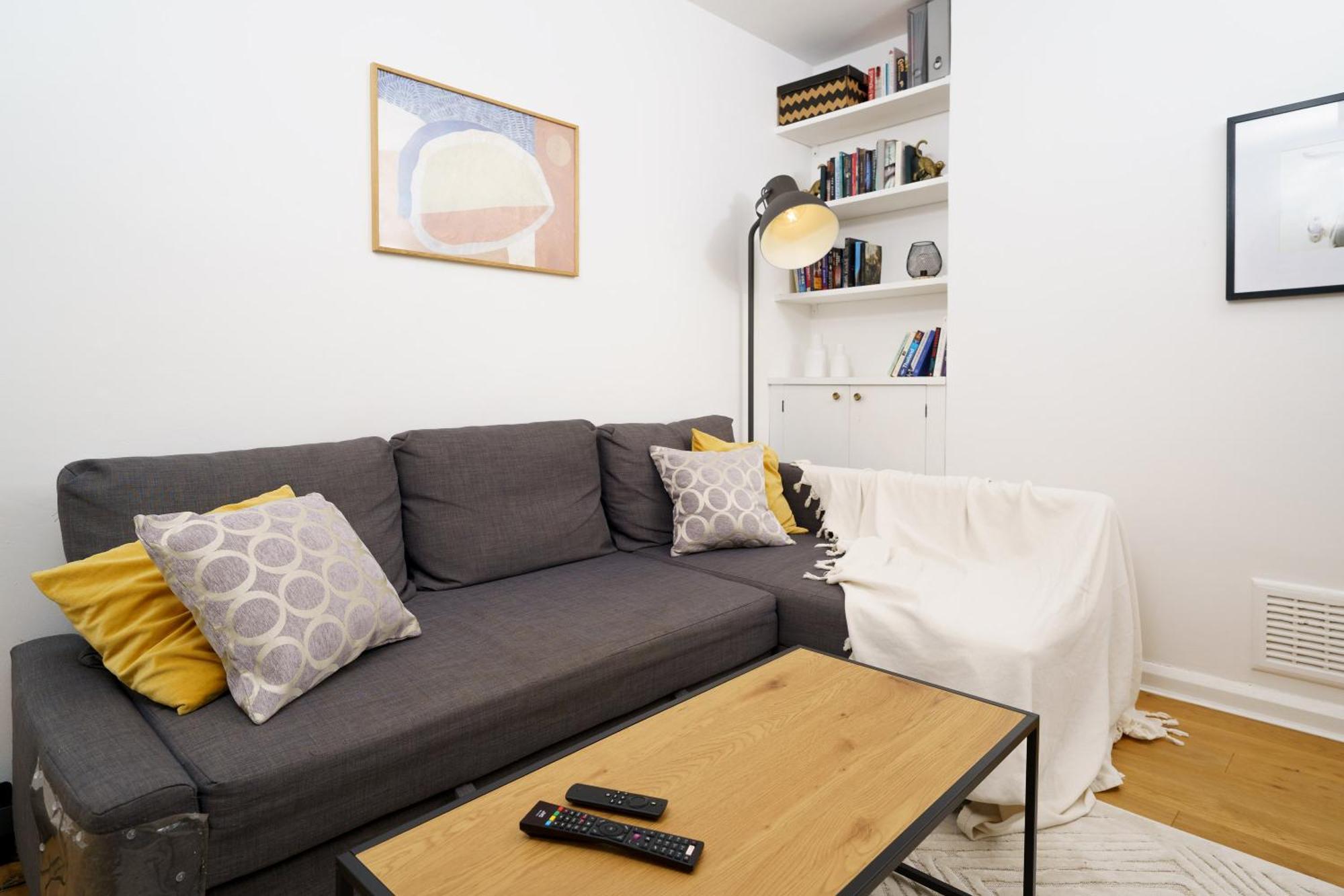 Lovely Apartment In Victoria Park Village 伦敦 外观 照片